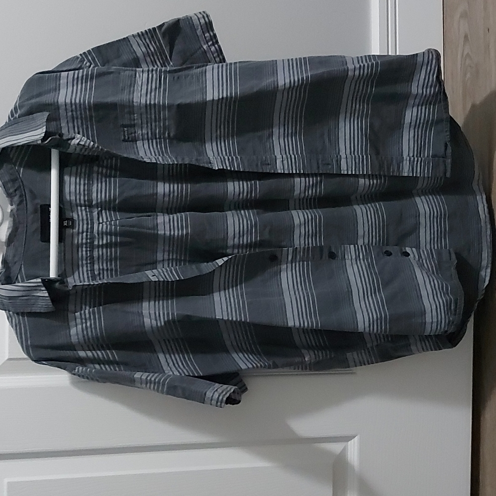 Hurley short sleeve button down shirt